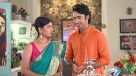 Pratidaan S04E327 Shimul to Check on Madhu Full Episode