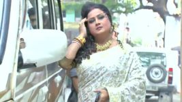 Rakhi Bandhan S01E25 Champa Abducts Rakhi Full Episode
