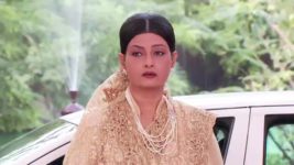 Suhani Si Ek Ladki S18E07 Dadi's strange behaviour Full Episode