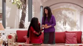 Suhani Si Ek Ladki S18E20 Ragini and Menaka Have a Fight Full Episode