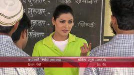 Tamanna S05E21 Dharaa Fills a Scholarship Form Full Episode