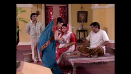 Tomay Amay Mile S03E17 Bhavani gifts necklace to Ushoshi Full Episode