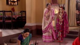 Tomay Amay Mile S25E04 Ushoshi Decides to Investigate Full Episode