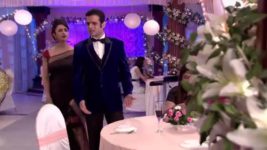 Yeh Hai Mohabbatein S10E12 Ishita performs a sizzling dance for Raman Full Episode