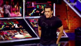 Bigg Boss (Colors tv) S13 E139 And the winner is …