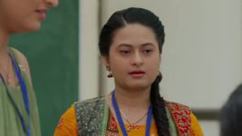 Chotya Bayochi Mothi Swapna S01 E423 Ghabraycha Naahi