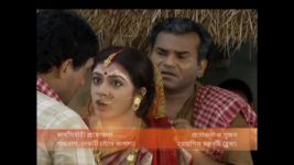 Aanchol S02E31 Bhiku threatens to kidnap Tushu Full Episode