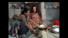 Aanchol S06E61 Sauravi confronts Tushu Full Episode
