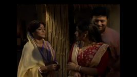 Aanchol S06E94 Tushu sees Aditi crying Full Episode