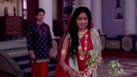 Debi Choudhurani S01E338 Nayantara's Vile Attempt Full Episode