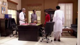 Shob Choritro Kalponik S03 E37 Kuhu learns about Abir's past