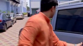 Tumi Asbe Bole S13E06 Rahul fails to meet Nandini Full Episode