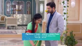 Gramer Rani Binapani S01E10 Shatadru Surprises His Family Full Episode