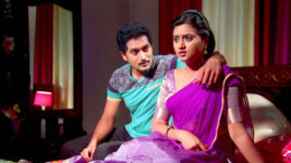Kumkuma Puvvu (Maa Tv) S01 E15 Sandeep Sneaks in!