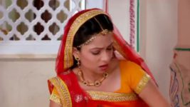 Diya Aur Baati Hum S12E14 Meenakshi Humiliates Emily Full Episode
