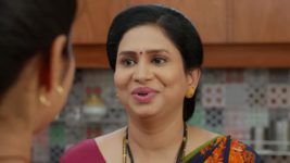 Chotya Bayochi Mothi Swapna S01 E520 Gautami Feels Threatened